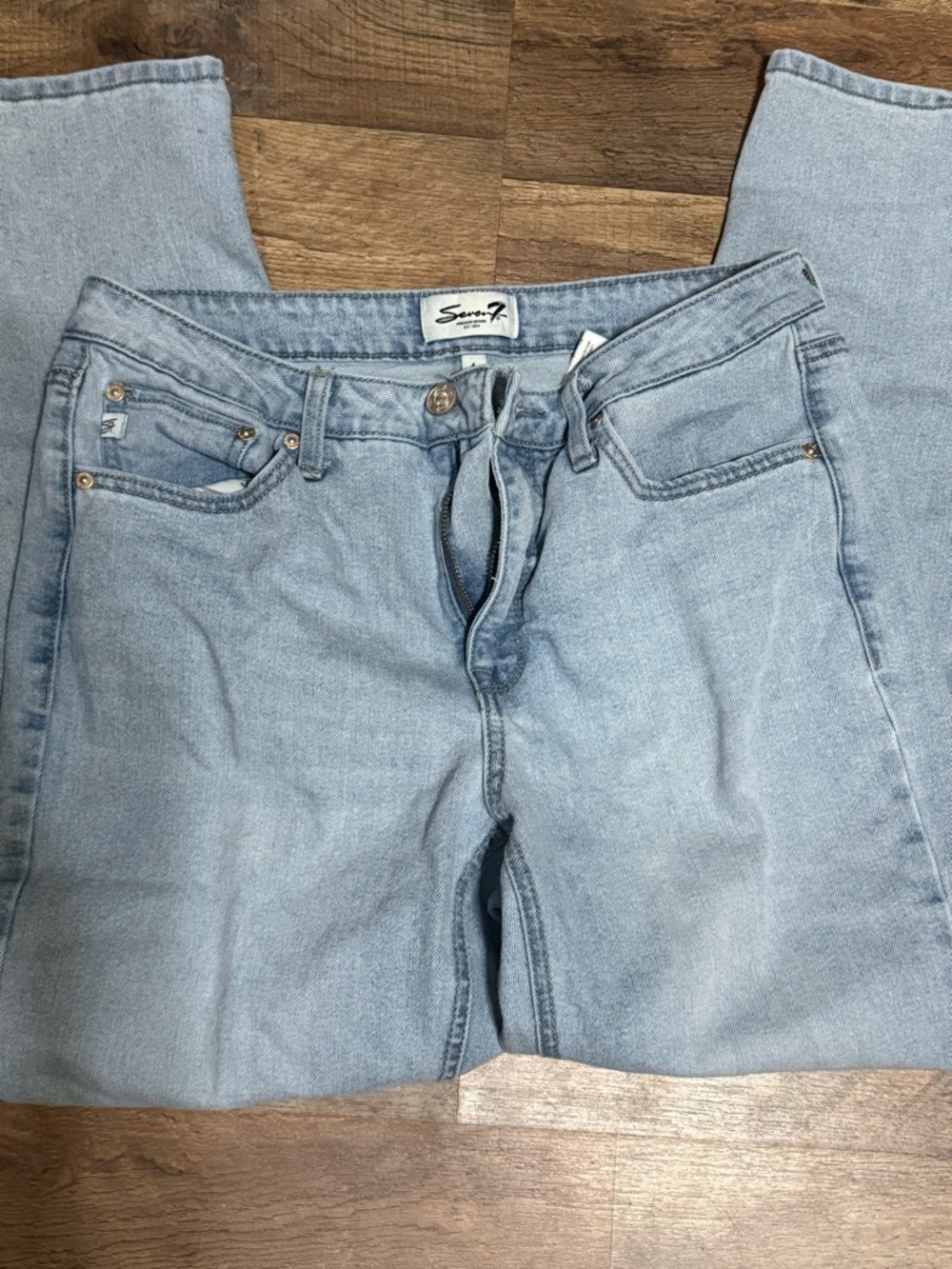 Seven7 Light Wash Straight Leg Denim Jeans Women's Size 6 Stretch